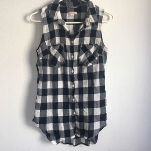 Merona Women’s Blue & White Plaid Tank Top Shirt